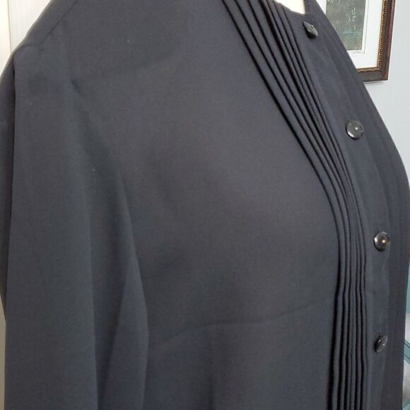 Rafaella long sleeve blouse. Oversized small. Button down. - Picture 5 of 10